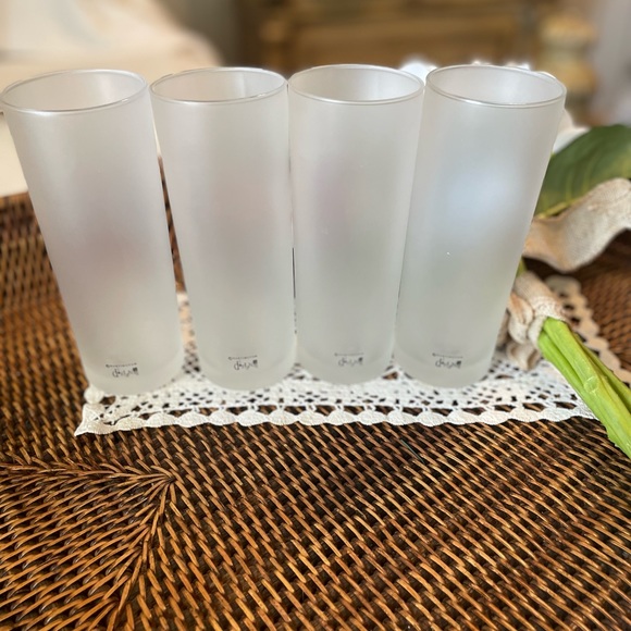 Set of 4 Darington Holiday Farm Animals Frosted Highball Glasses - Picture 4 of 6